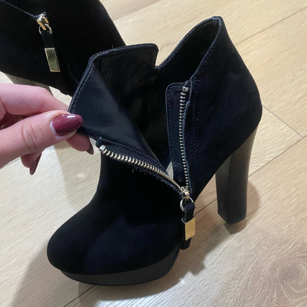 Aldo Black Suede Ankle Booties - Picture 7 of 10